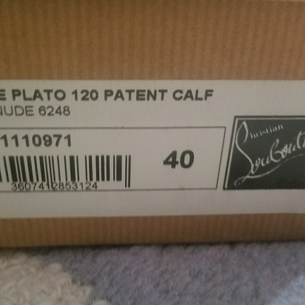 ****SOLD****Christian Louboutin Pigalle Plato - Picture 5 of 6