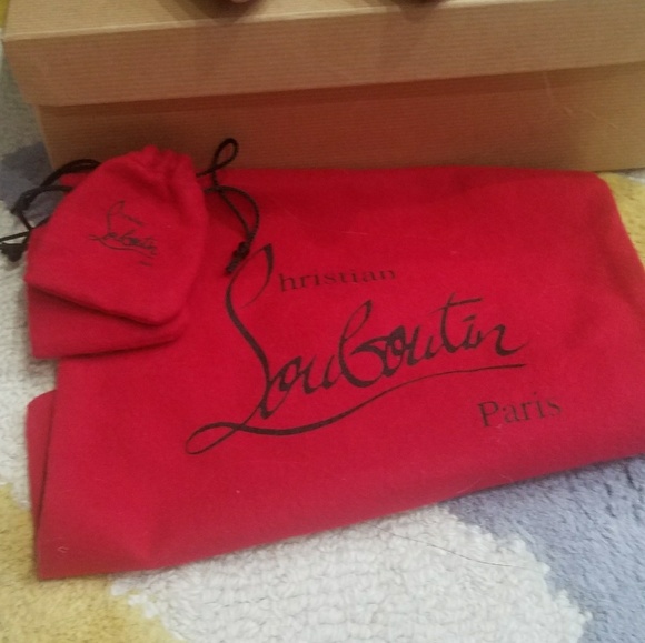 ****SOLD****Christian Louboutin Pigalle Plato - Picture 6 of 6