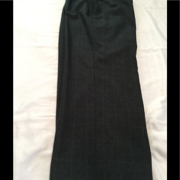 Women Pants - Picture 3 of 5