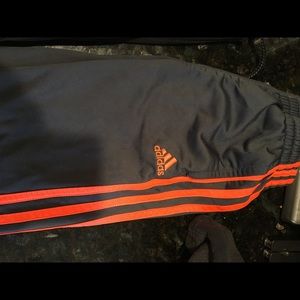 Boys 6T lot of clothes five pairs of pants