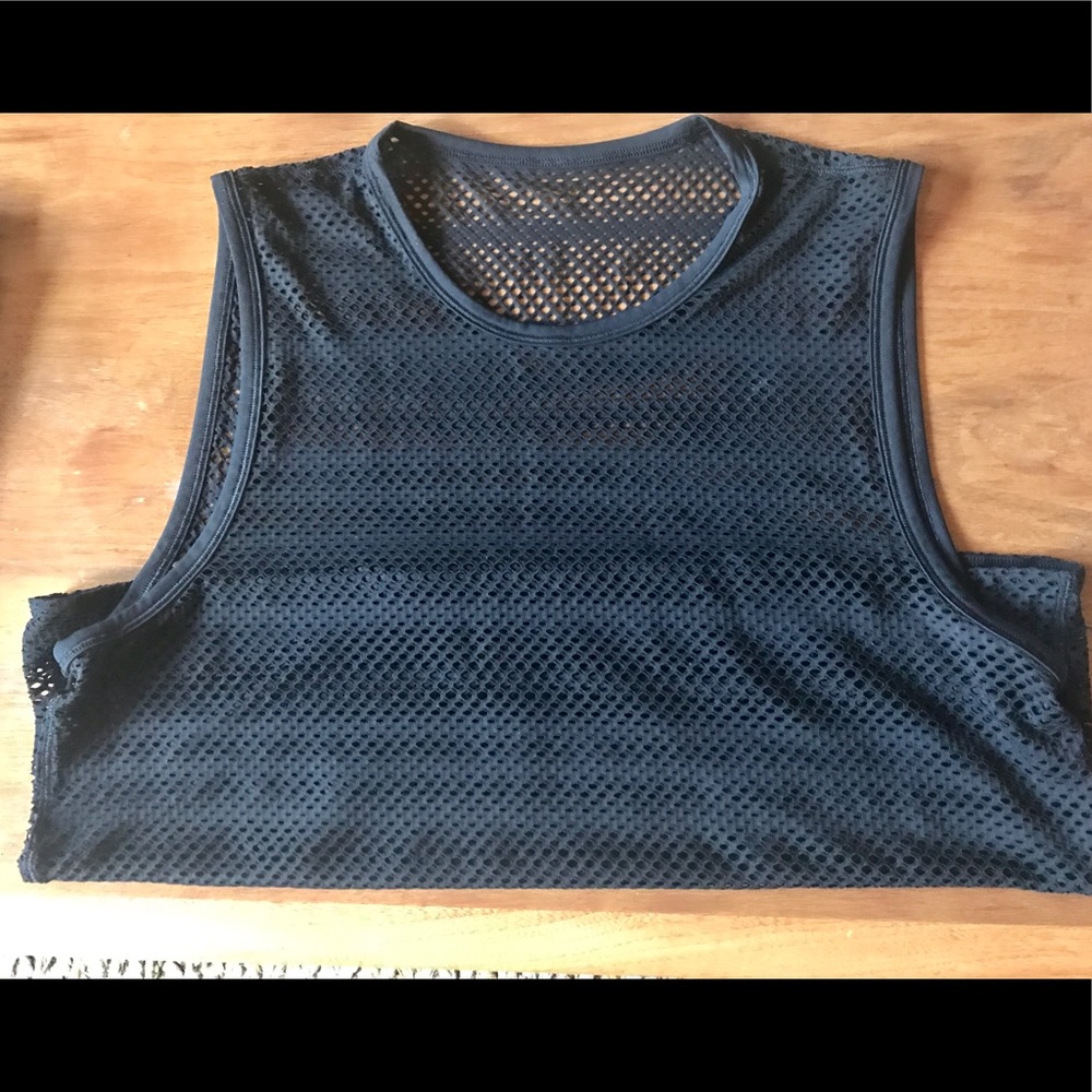 Women's mesh sleeveless cropped t