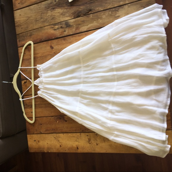 Halter top - Picture 2 of 3