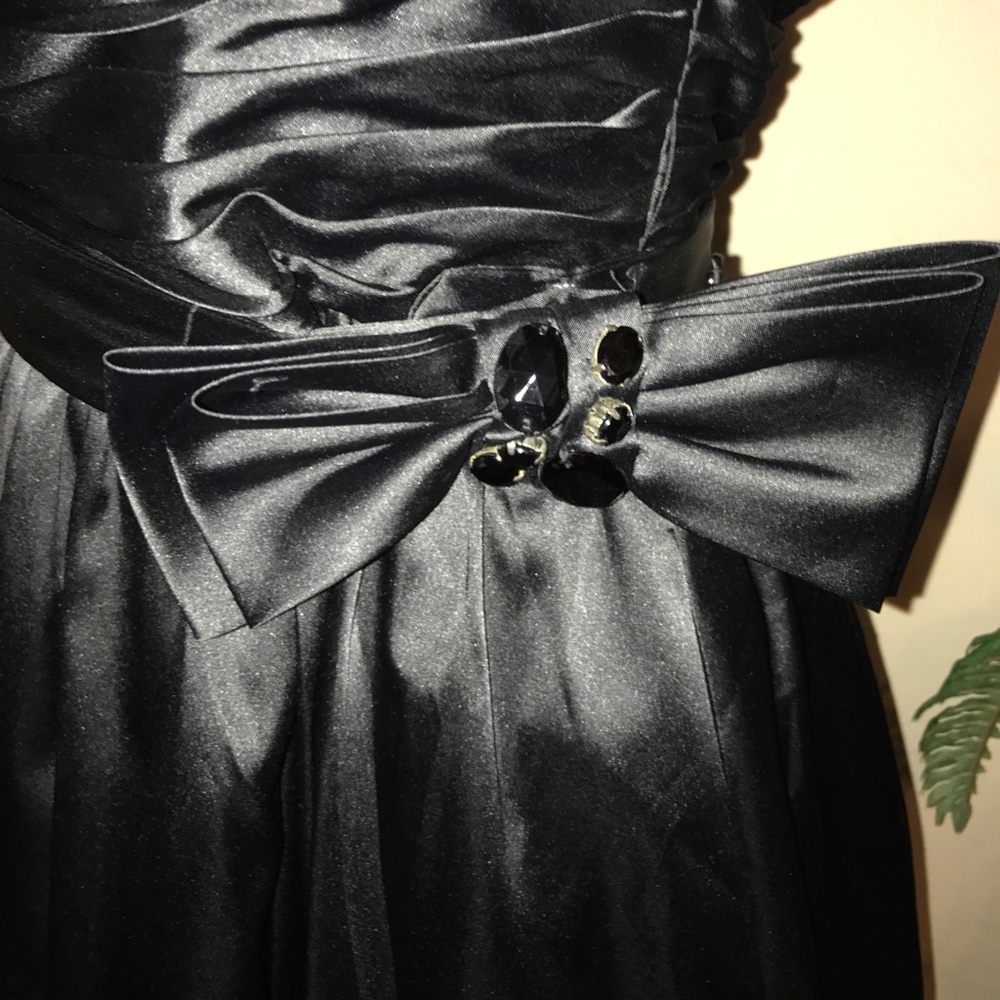 WHBM Strapless Formal Dress - Picture 3 of 8