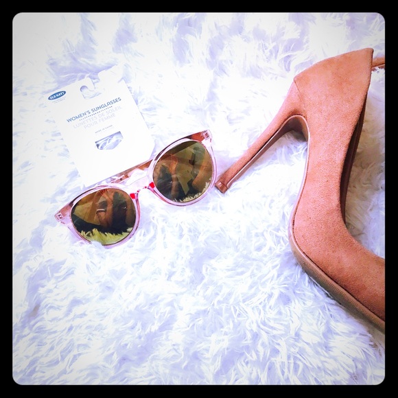 Brand new sunglasses - Picture 5 of 5