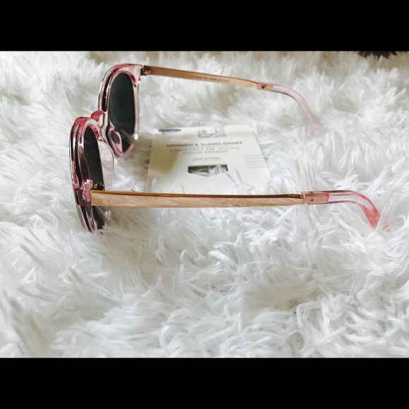 Brand new sunglasses - Picture 4 of 5