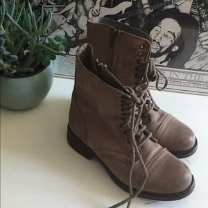 Troops 2.0 Steve Madden