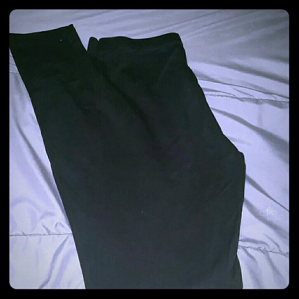 Black leggings