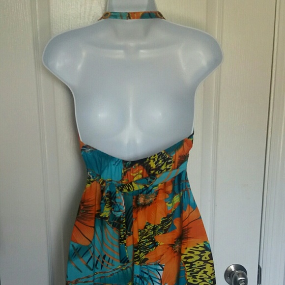 Beautiful Summer Beach Party Dress, Backless - Picture 2 of 4