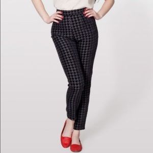 Brand New American Apparel Houndstooth Capri