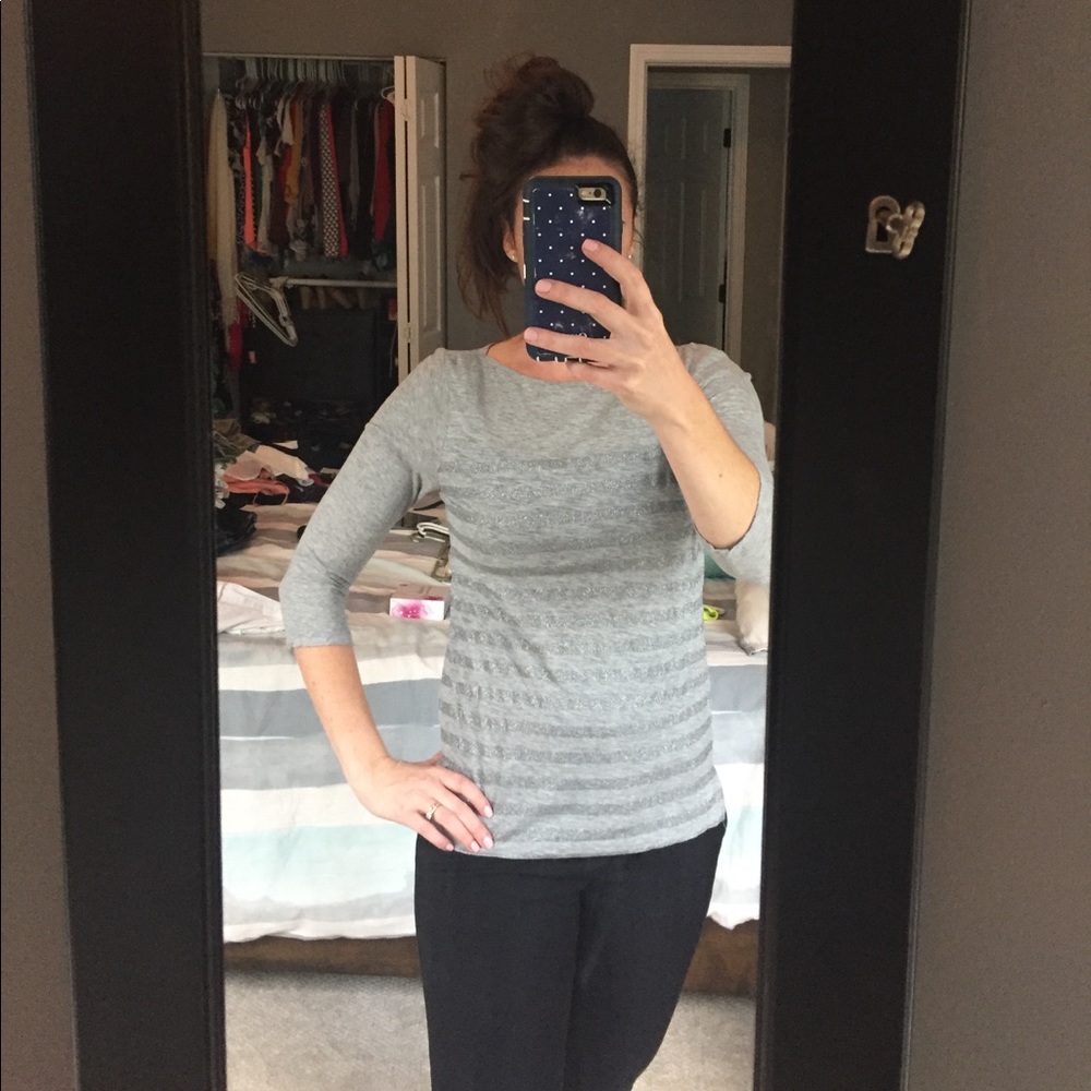 Gap grey tee