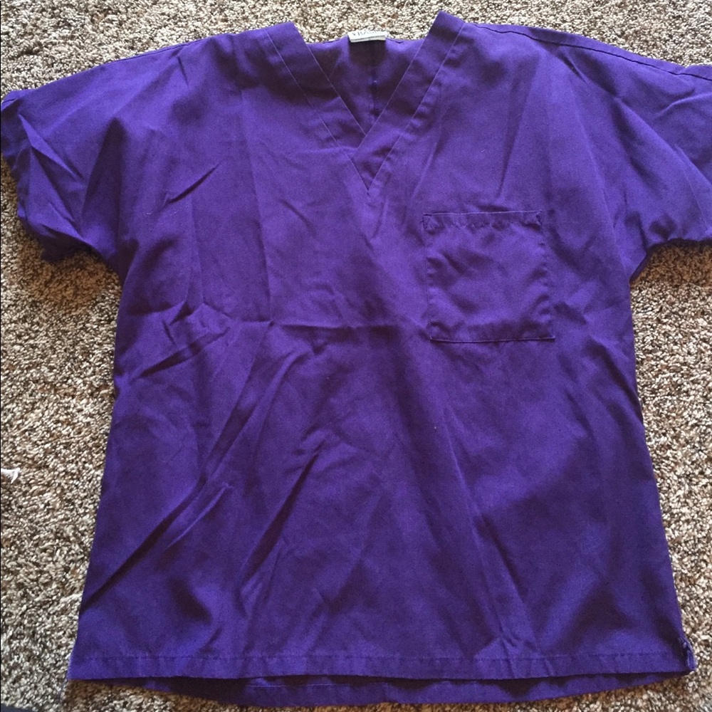 Scrub top
