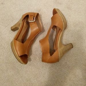 Tan Leather Cut Out Sandal Heels