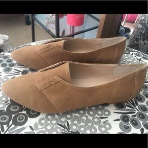 Victoria's Secret flats