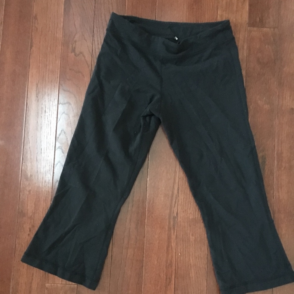 Lululemon Gather and Grow Crops size 6