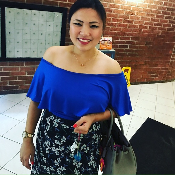 Off shoulder/ royal blue top - Picture 2 of 3