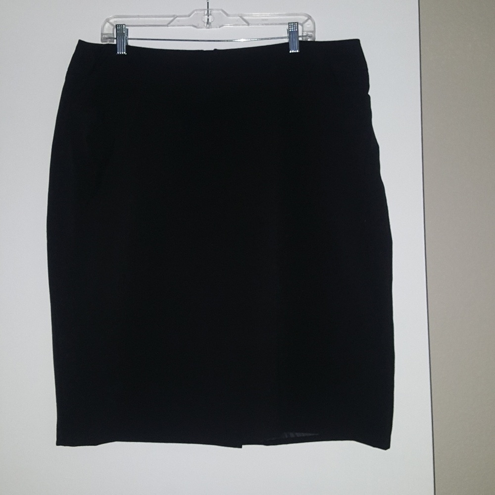 Black pencil skirt