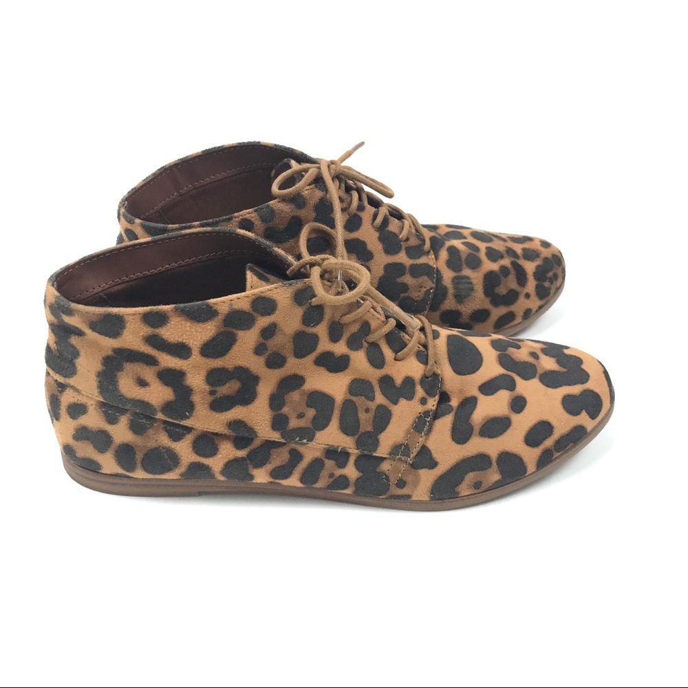 DV By Dolce Vita Gigi Chukka Boots 7.5 - Picture 2 of 8