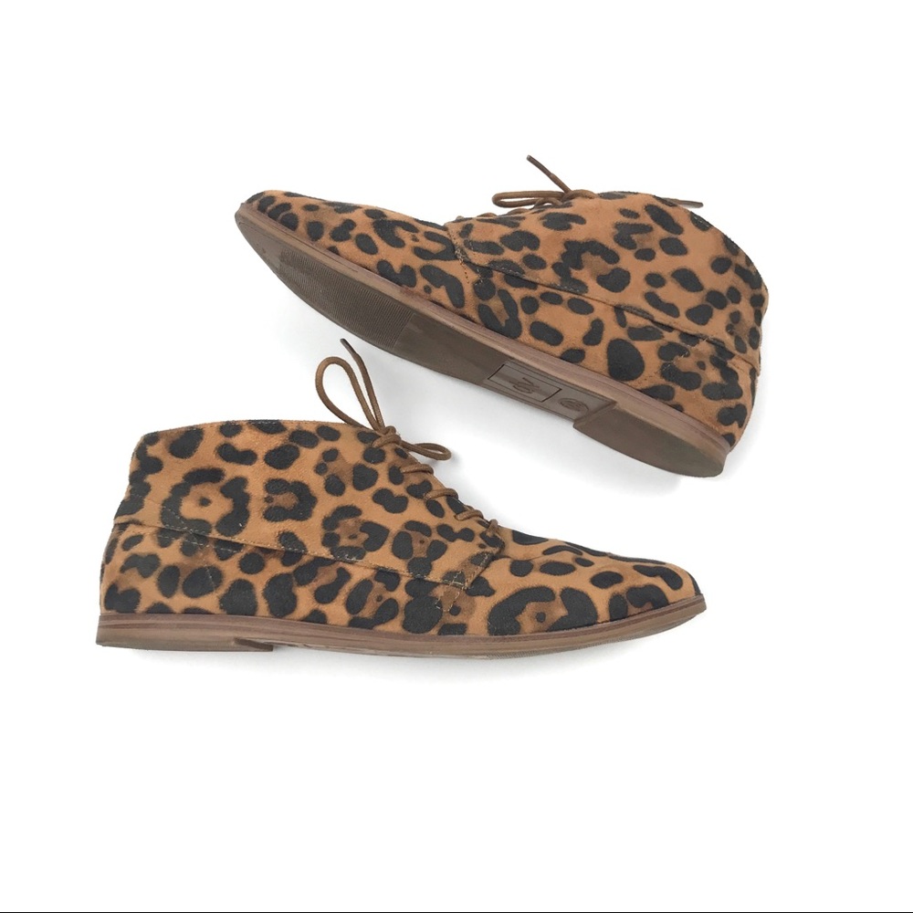 DV By Dolce Vita Gigi Chukka Boots 7.5 - Picture 5 of 8