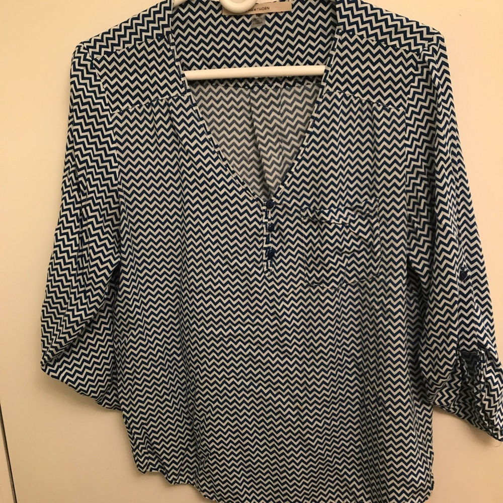 Blue zig zag print top