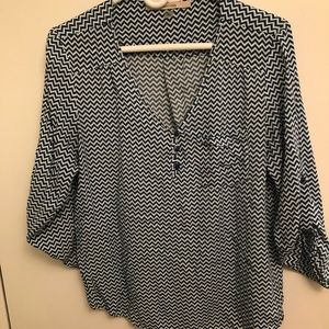 Blue zig zag print top