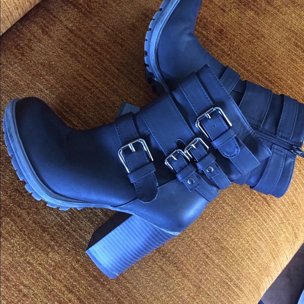 Seven dials bootie