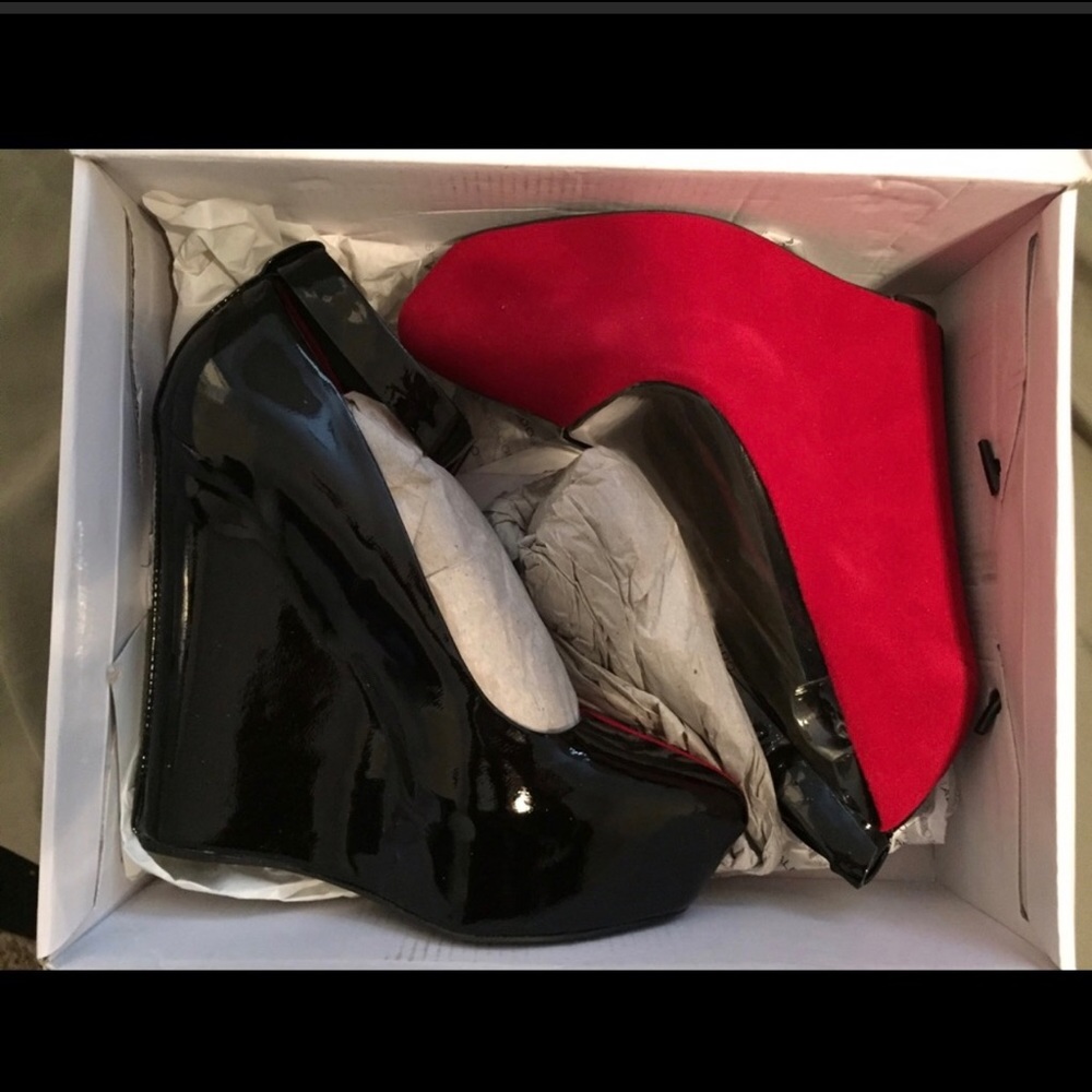 ALDO Black and Red Colorblock Wedges