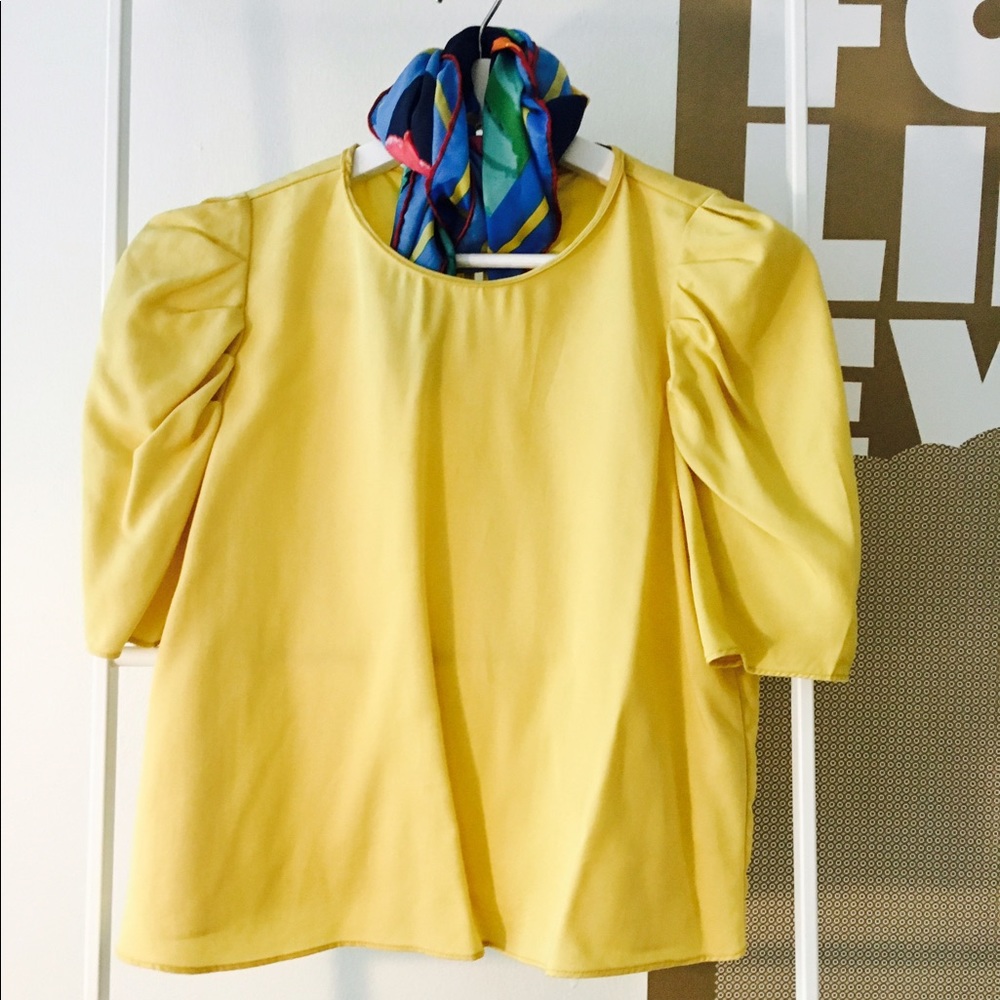 Zara cropped 🌼 bright yellow 🌼 blouse, size S