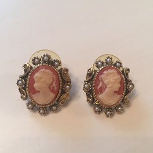 Vintage Cameo Earrings