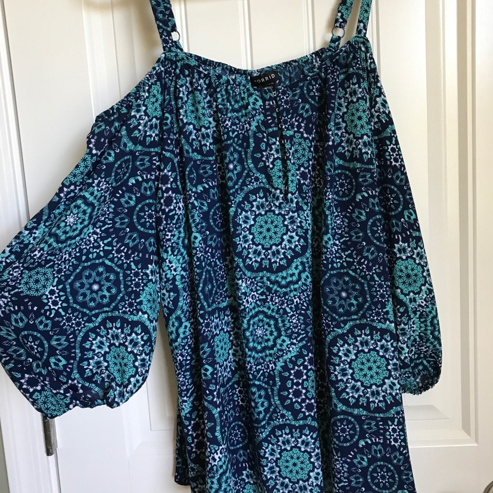 Torrid cold shoulder top