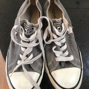 Grey converse one-star tennis shoes size 8 women's