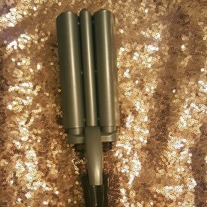 3-Barrel Curling Iron