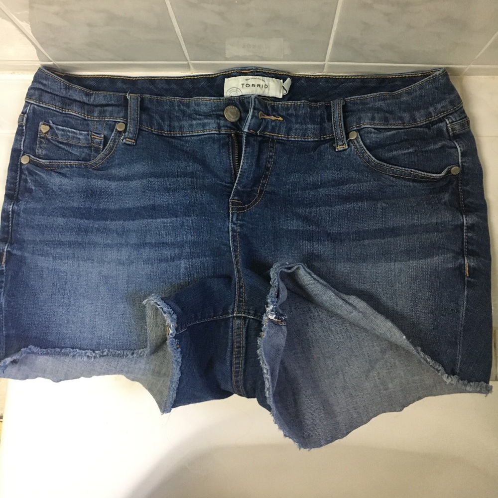 Torrid blue jean shorts