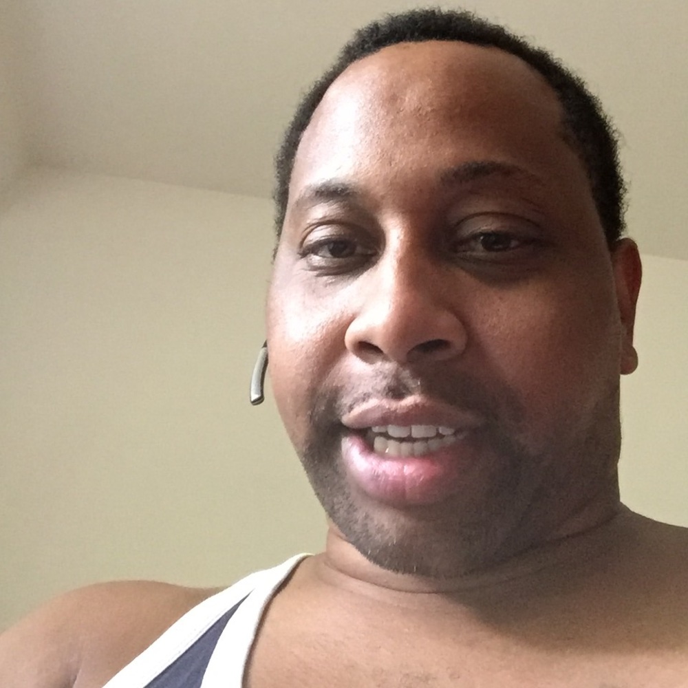 Meet your Posher, Troy