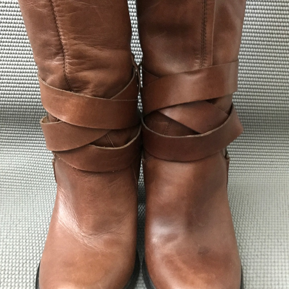 Boots - Picture 8 of 8
