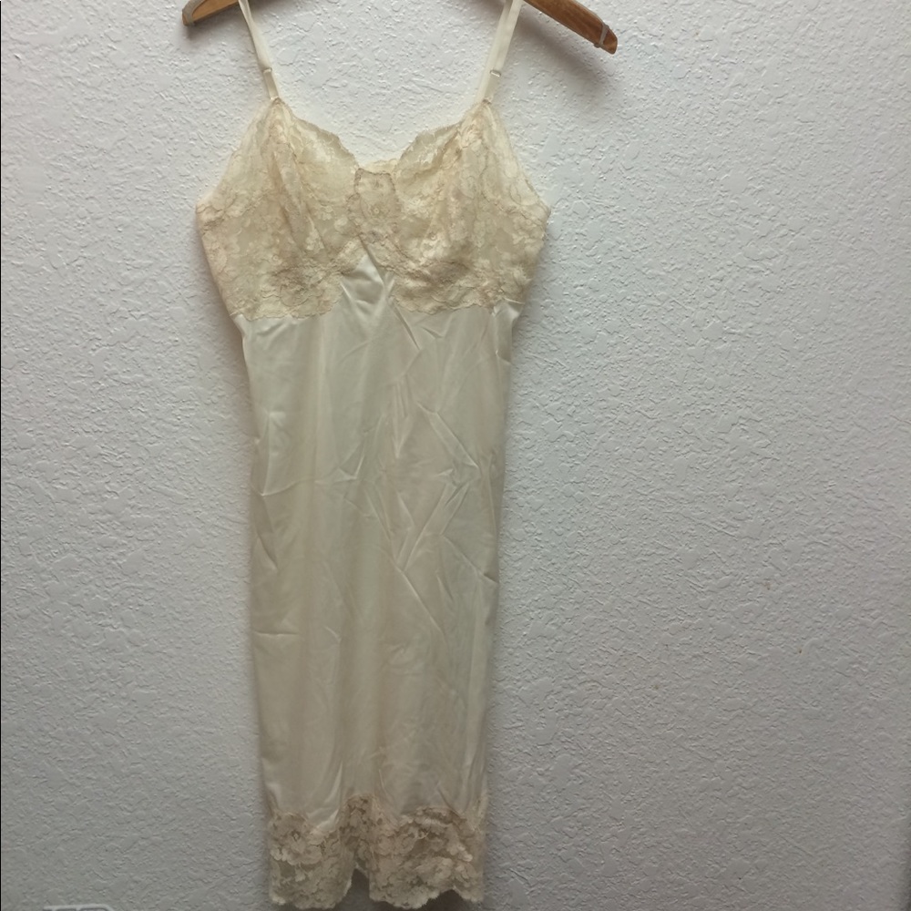 Vintage Vanity Fair ivory lace slip nightgown