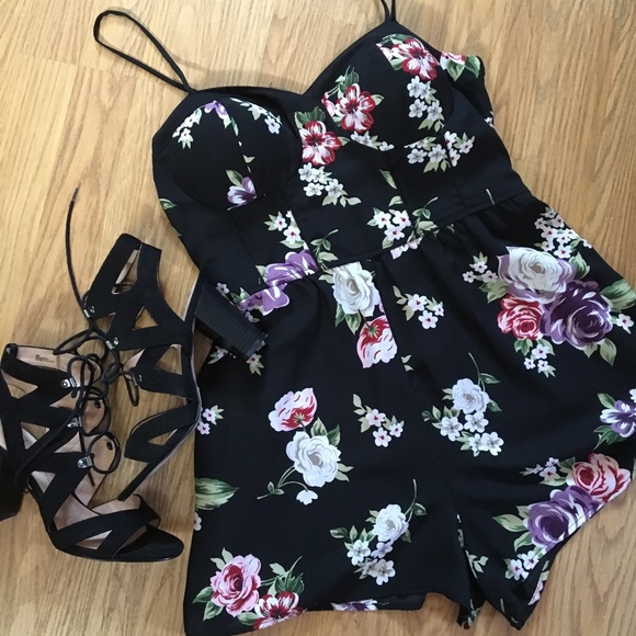 Xhilaration Pants - ⚡️FLASH SALE ‼️ Xhilaration floral romper