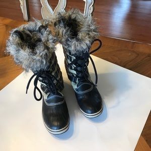 Sorel water proof  boots
