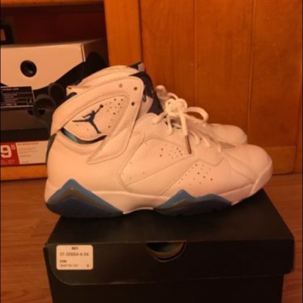 Retro 6s - Picture 4 of 4