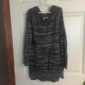 🚫 SOLD 🚫 Sweater