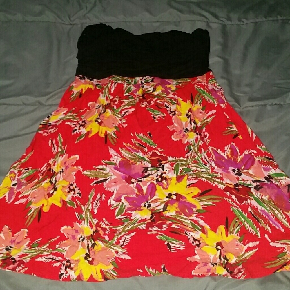 Strapless dress