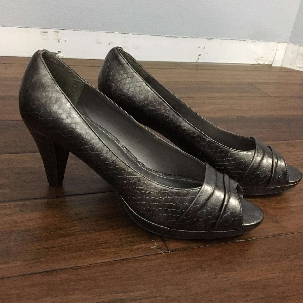 East 5th Peep Toe Silver Pumps