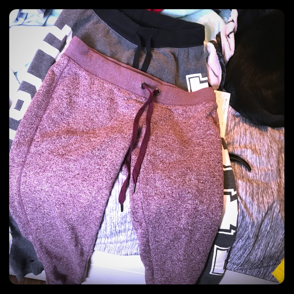 Set of 2 like new JOGGERS without tags