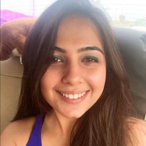 Meet your Posher, Divya