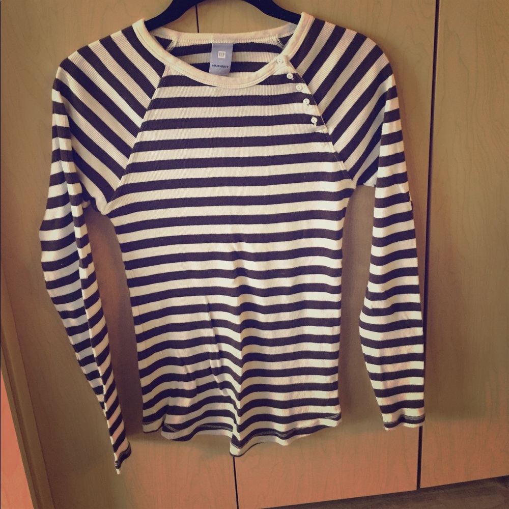 GAP brown and white striped Small maternity top