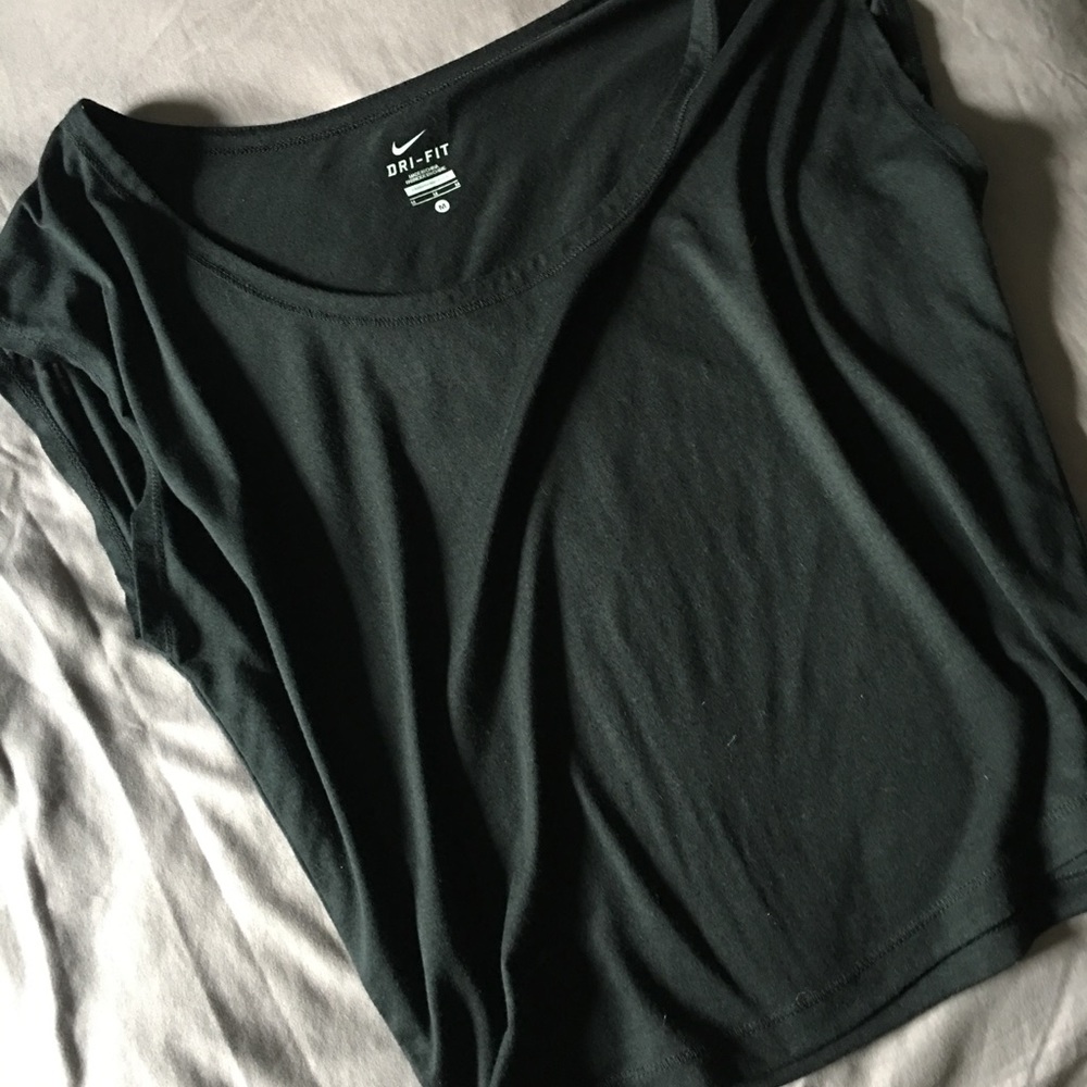 Dri-fit Nike scoop neck work out top