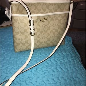 BRAND NEW AUTHENTIC COACH crossbody bag 💕