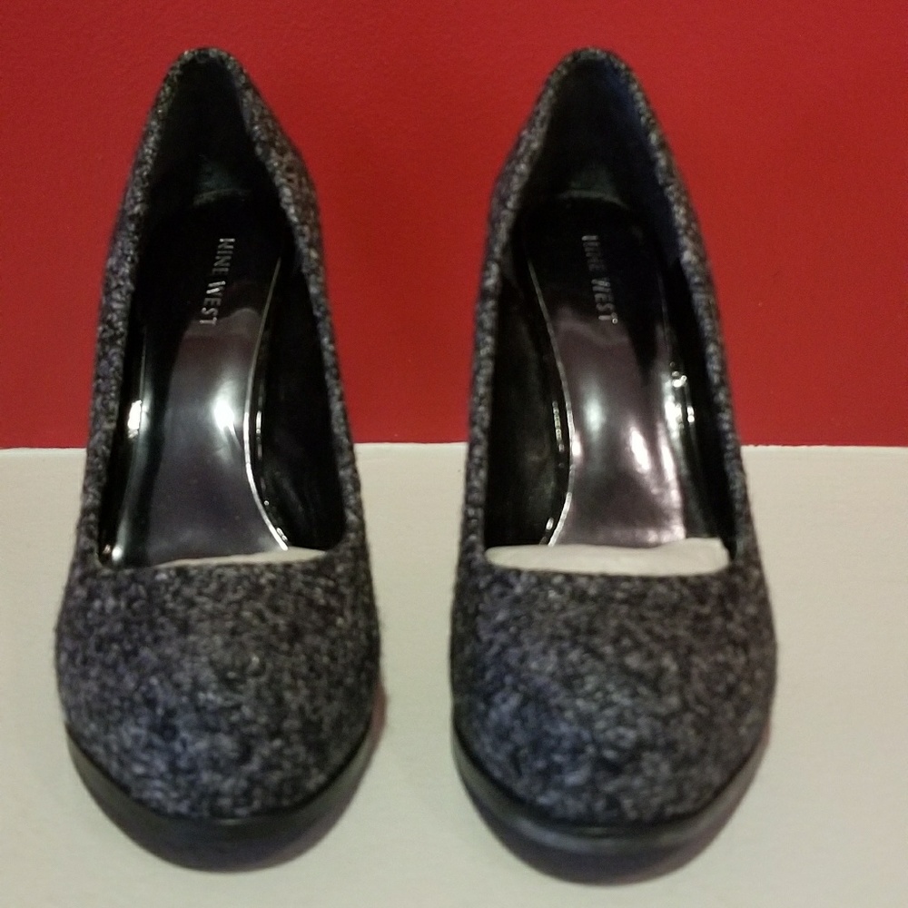 BRAND NEW Black and Grey Tweed Round Toe Pumps