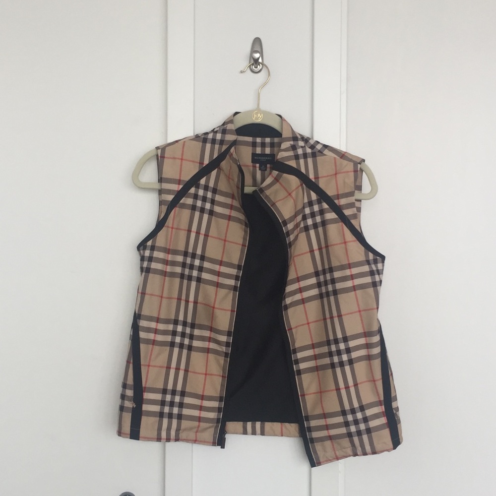 Burberry vest