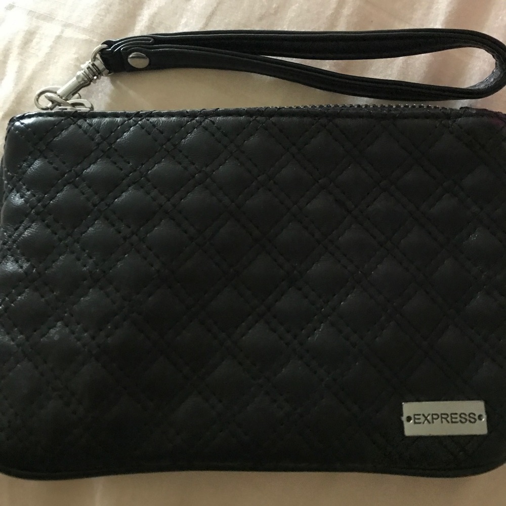 Wristlet