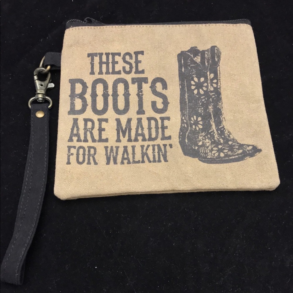 WRISTLET